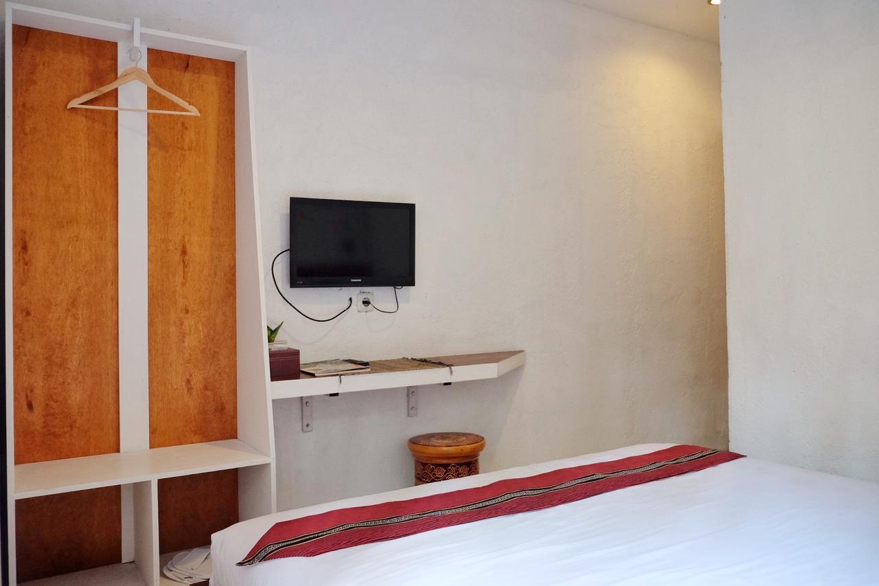 Cempaka Borobudur Guest House Magelang Buitenkant foto