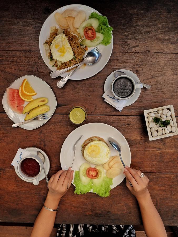Cempaka Borobudur Guest House Magelang Buitenkant foto