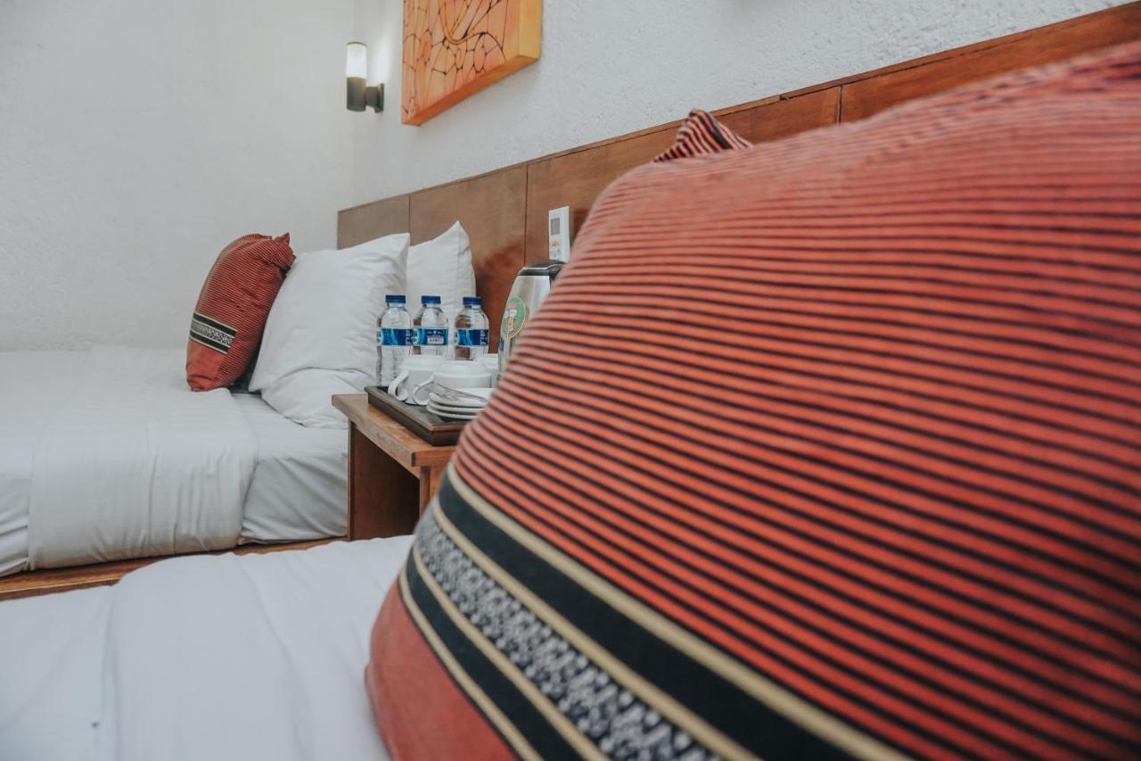 Cempaka Borobudur Guest House Magelang Buitenkant foto