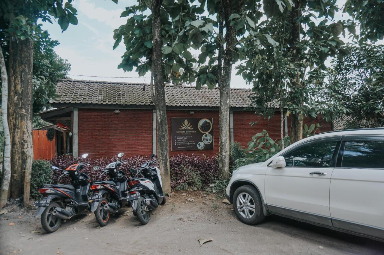 Cempaka Borobudur Guest House Magelang Buitenkant foto